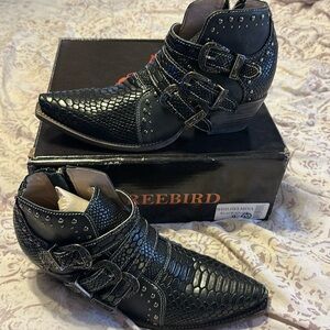 Freebird Whilelmina Black Snack ankle booties. Size 9 brand new in the box